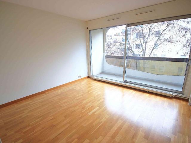 Location Appartement 1 pièce 24m²