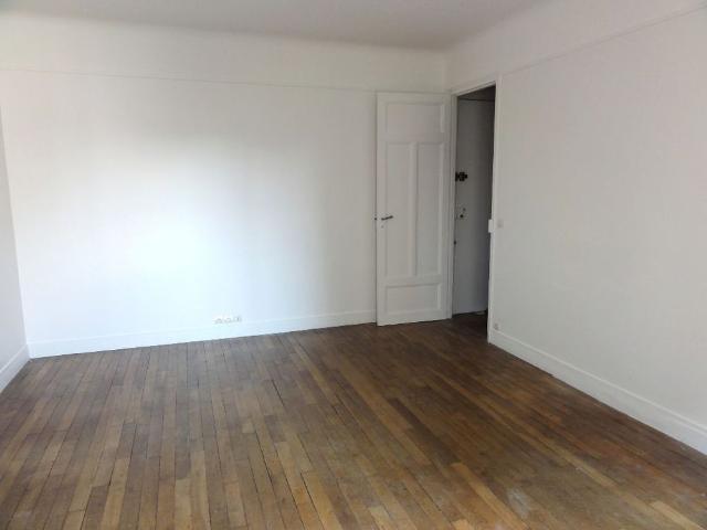 Location Appartement 1 pièce 24m²