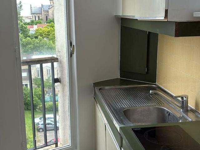 Location Appartement 1 pièce 24m²
