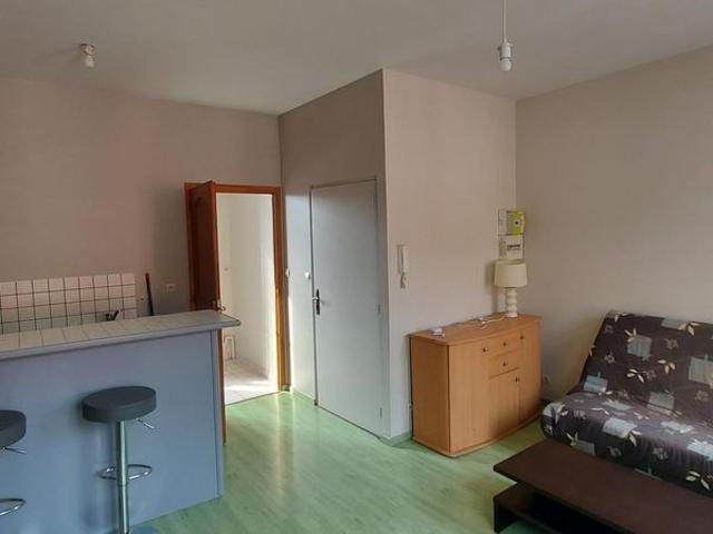 Location Appartement 1 pièce 24m²