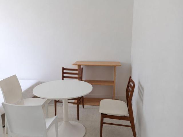 Location Appartement 1 pièce 24m²