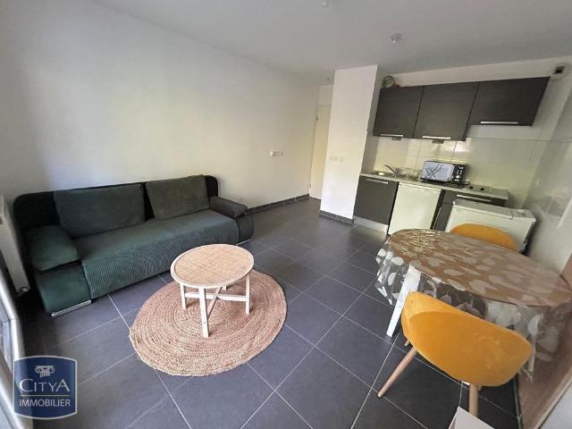Location Appartement 1 pièce 24m² TOULON 83100