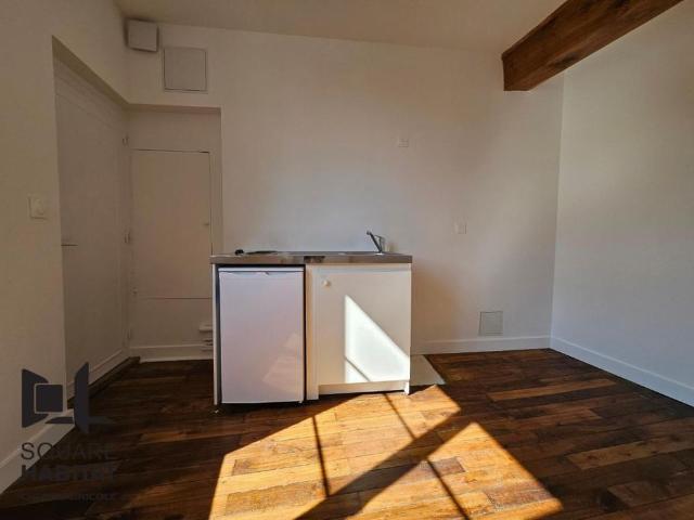 Location Appartement 1 pièce 24m² TOURS 37000