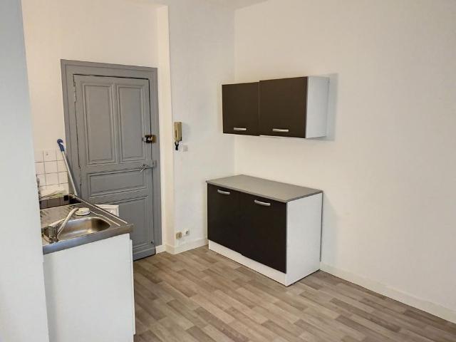 Location Appartement 1 pièce 24m² ANGERS 49100