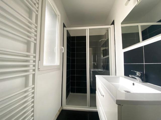 Location Appartement 1 pièce 24m² BORDEAUX 33000