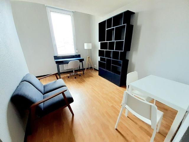 Location Appartement 1 pièce 24m² BORDEAUX 33000