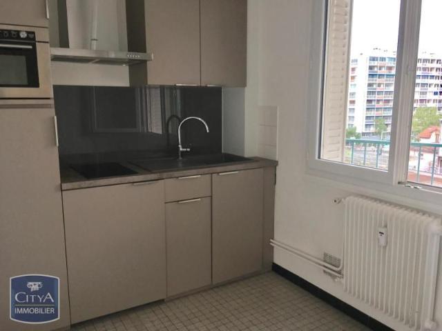 Location Appartement 1 pièce 24m² CLERMONT FERRAND 63000