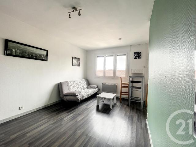 Location Appartement 1 pièce 24m² CLERMONT FERRAND 63000