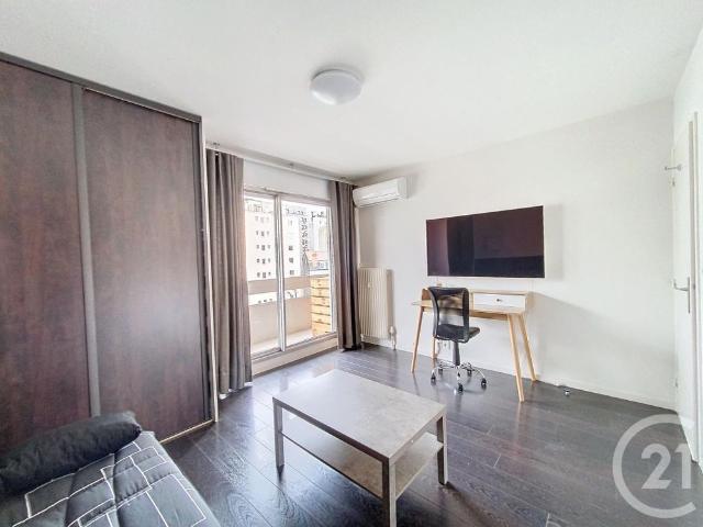 Location Appartement 1 pièce 24m² CLERMONT FERRAND 63000