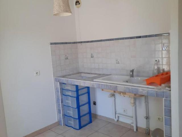 Location Appartement 1 pièce 24m² DRAGUIGNAN 83300