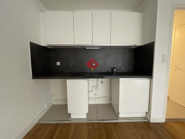 Location Appartement 1 pièce 24m² GRENOBLE 38100