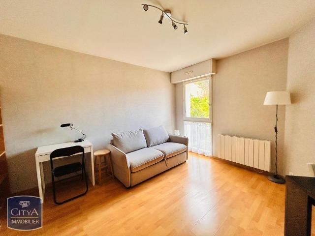 Location Appartement 1 pièce 24m² LAVAL 53000