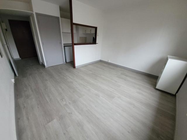 Location Appartement 1 pièce 24m² LILLE 59800