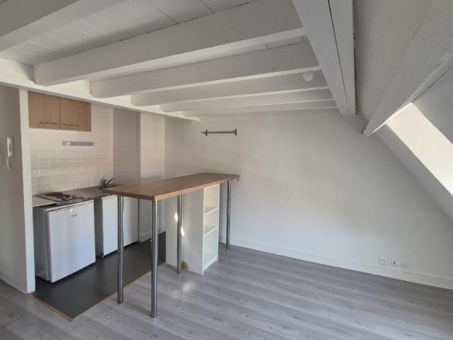 Location Appartement 1 pièce 24m² LILLE 59800