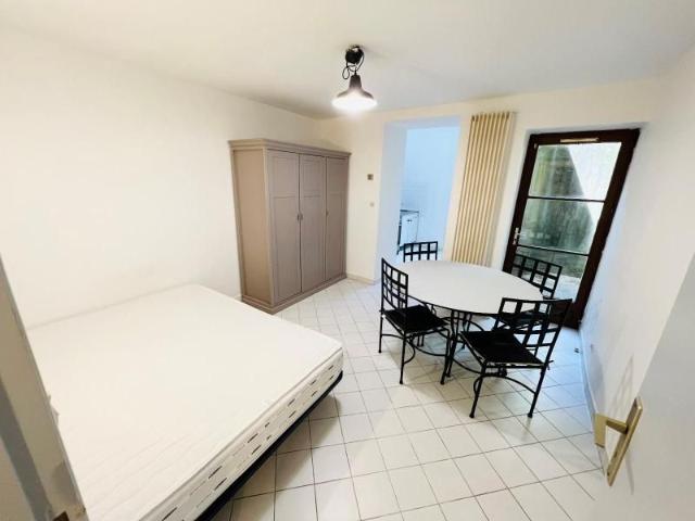 Location Appartement 1 pièce 24m² MACON 71000
