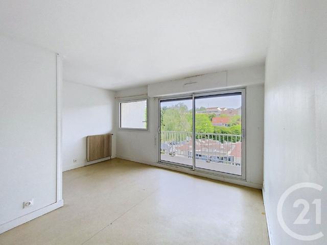 Location Appartement 1 pièce 24m² MELUN 77000