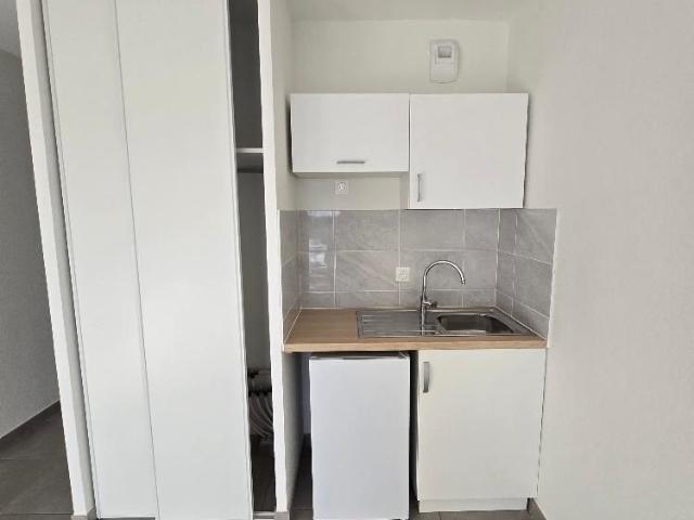 Location Appartement 1 pièce 24m² NARBONNE 11100
