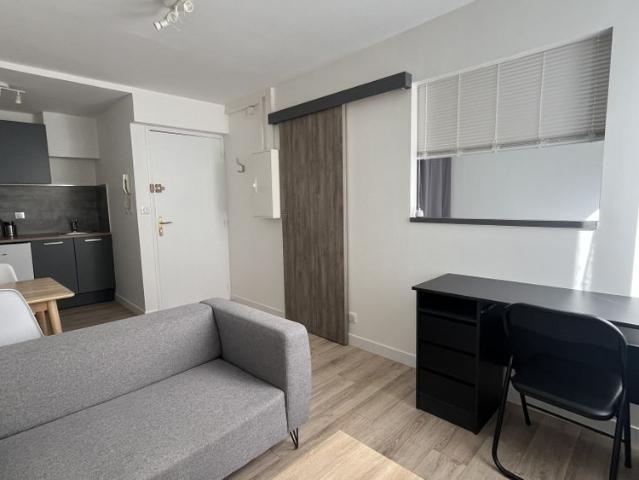 Location Appartement 1 pièce 24m² NIORT 79000