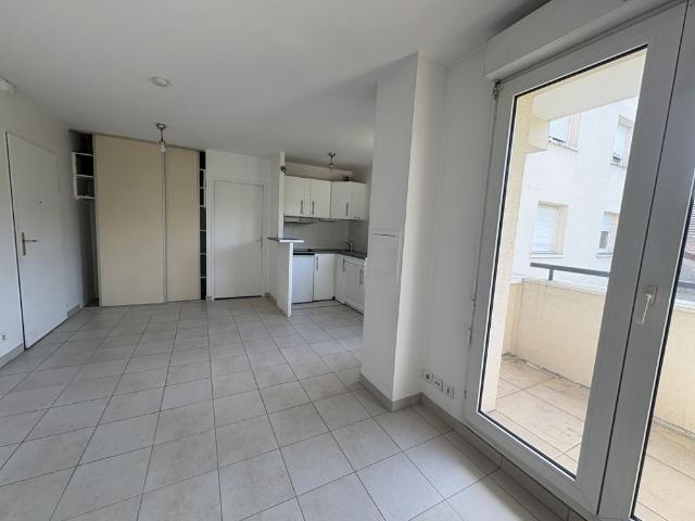 Location Appartement 1 pièce 24m² PALAISEAU 91120
