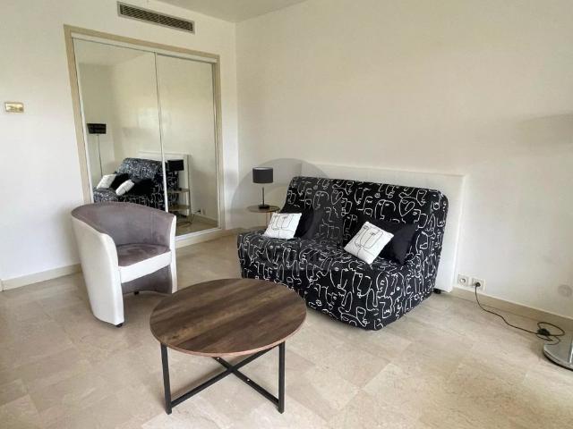 Location Appartement 1 pièce 24m² ROQUEBRUNE CAP MARTIN 06190