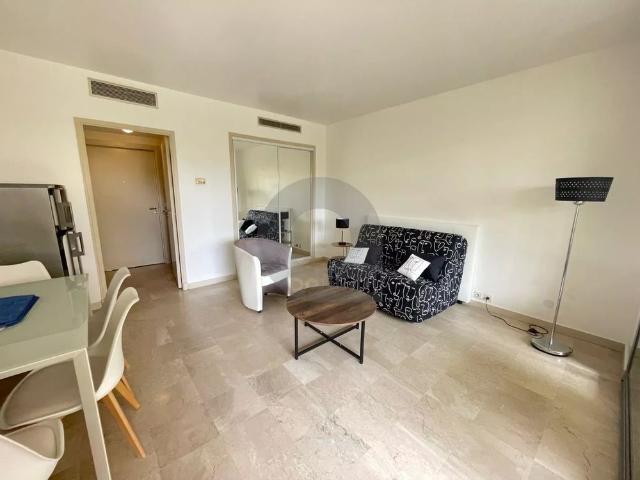 Location Appartement 1 pièce 24m² ROQUEBRUNE CAP MARTIN 06190