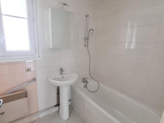 Location Appartement 1 pièce 24m² SAULX LES CHARTREUX 91160