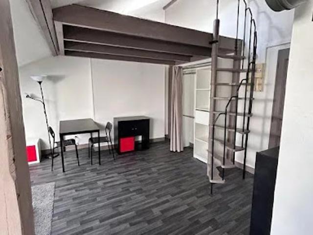 Location Appartement 1 pièce 25 m2 Orleans