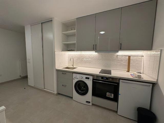 Location Appartement 1 pièce 25 m2 Asnieres sur seine
