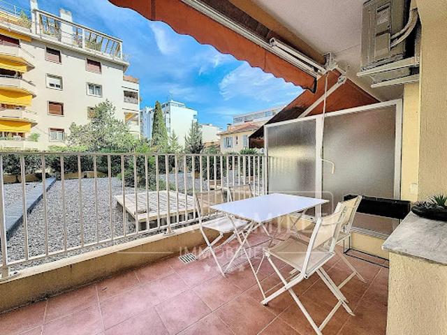 Location Appartement 1 pièce 25 m2 Cannes