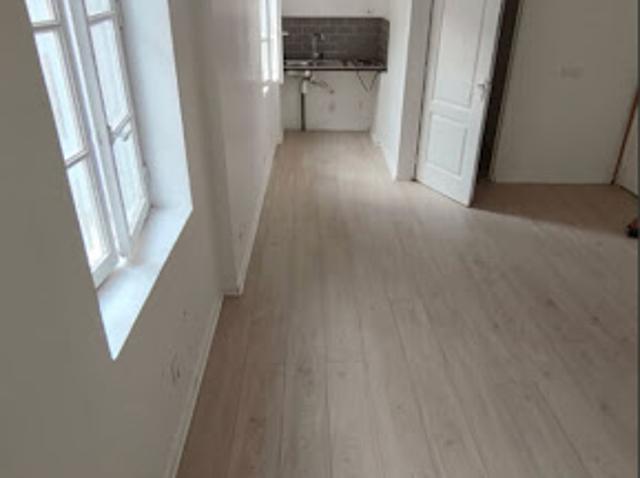 Location Appartement 1 pièce 25 m2 Cazaubon