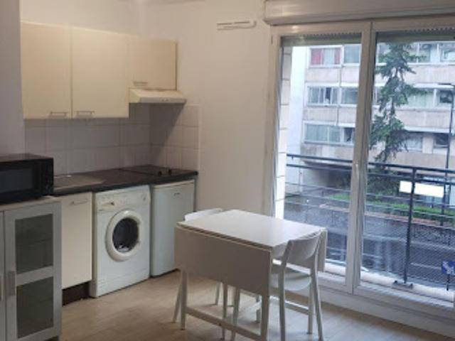 Location Appartement 1 pièce 25 m2 Courbevoie
