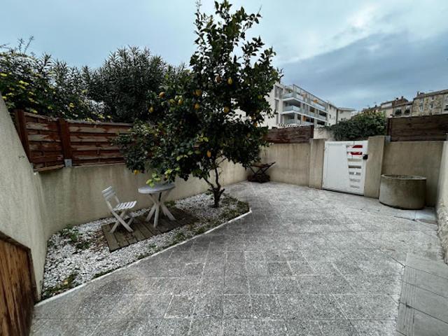 Location Appartement 1 pièce 25 m2 Istres