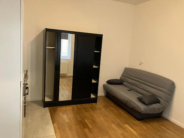 Location Appartement 1 pièce 25 m2 Lyon 8ème