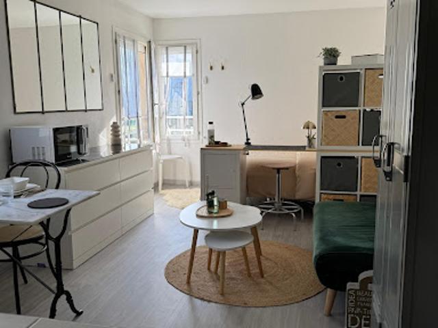 Location Appartement 1 pièce 25 m2 Lardy