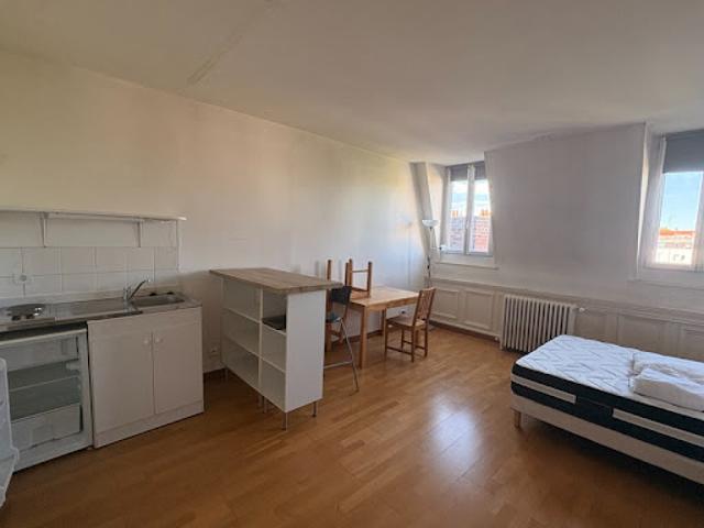 Location Appartement 1 pièce 25 m2 Lille