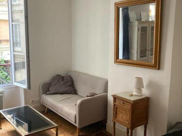 Location Appartement 1 pièce 25 m2 Paris 18ème
