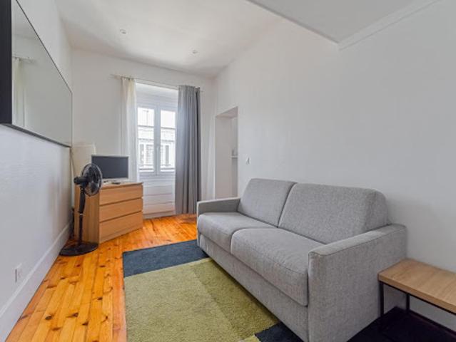 Location Appartement 1 pièce 25 m2 Paris 8ème
