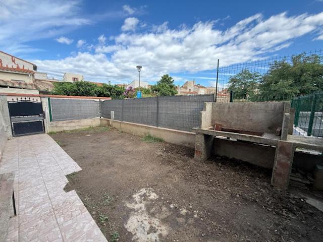 Location Appartement 1 pièce 25 m2 Pézilla la Rivière