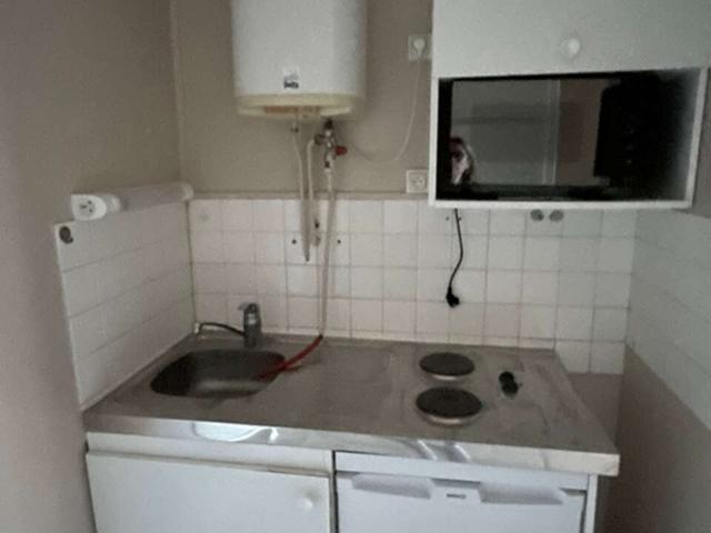 Location appartement 1 pièce 25 m² Le Puy en Velay 43000