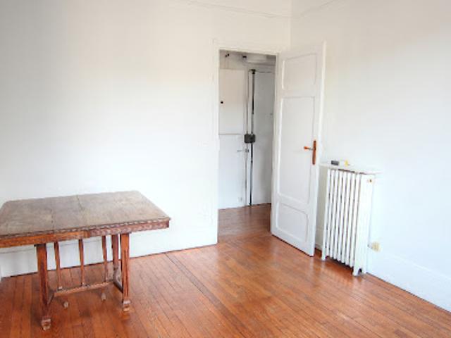 Location Appartement 1 pièce 25.09 m2 Courbevoie