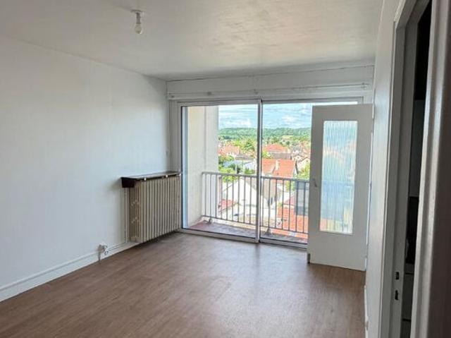 Location appartement 1 pièce, 25.68m², Chelles