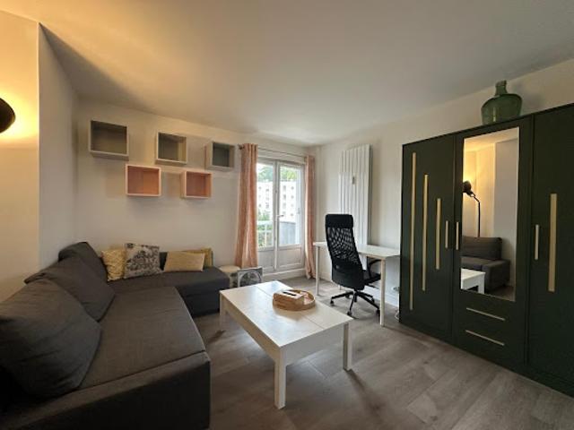 Location Appartement 1 pièce 25.79 m2 Saint Cyr l'Ecole