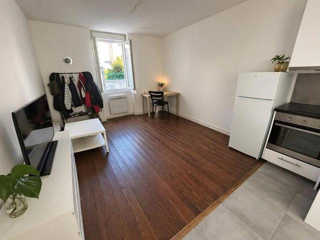 Location appartement 1 pièce, 25.91m², Nantes