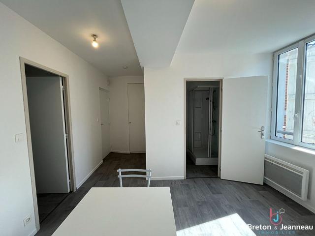 Location Appartement 1 pièce 25m²