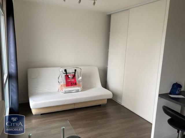 Location Appartement 1 pièce 25m² TOURS 37000