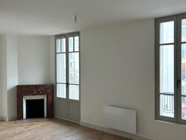 Location Appartement 1 pièce 25m² VANVES 92170
