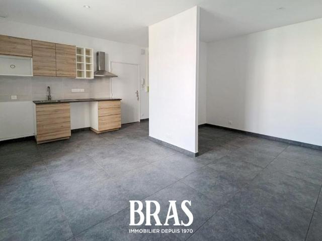 Location Appartement 1 pièce 25m² VANNES 56000