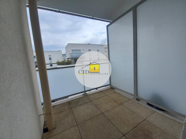 Location Appartement 1 pièce 25m² VAULX EN VELIN 69120