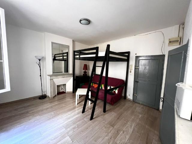 Location Appartement 1 pièce 25m² AIX EN PROVENCE 13100