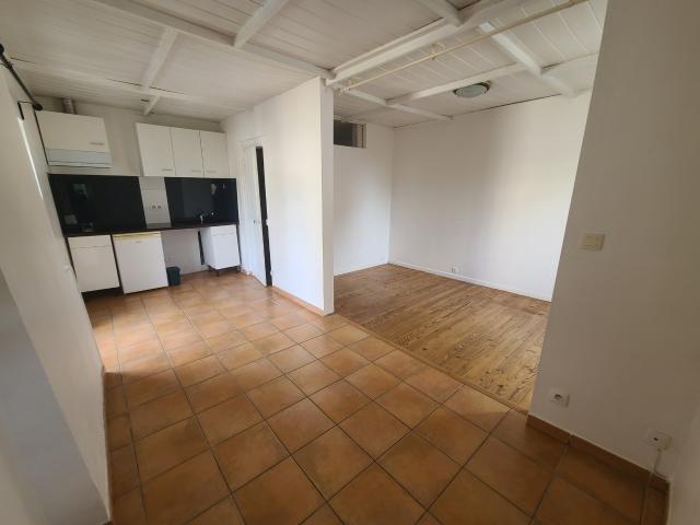 Location Appartement 1 pièce 25m² ANGERS 49100